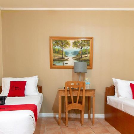 Reddoorz @ Downtown Tacloban Hotel Ngoại thất bức ảnh
