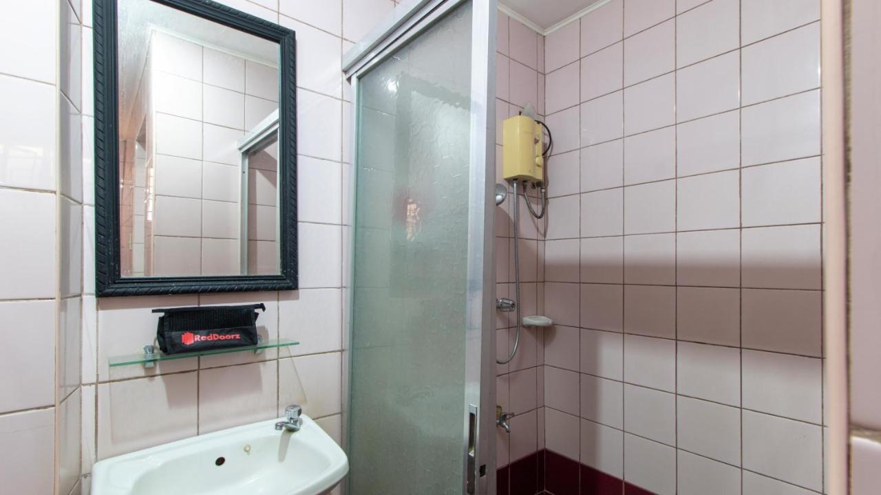 Reddoorz @ Downtown Tacloban Hotel Ngoại thất bức ảnh