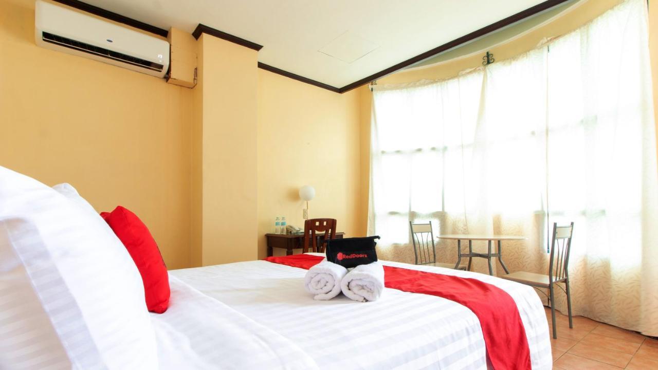 Reddoorz @ Downtown Tacloban Hotel Ngoại thất bức ảnh